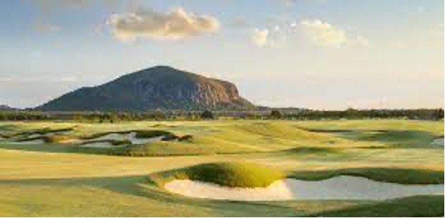 Noosa Springs Golf Course